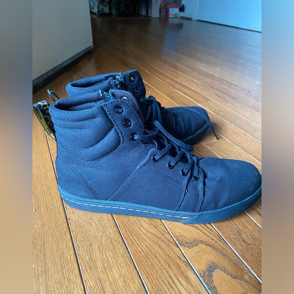 Dr. Martens Shoes - Doc martens size 11